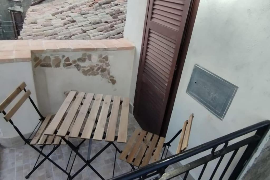 Ferienwohnung Casa La Gardenia Sant'Oreste Exterior foto